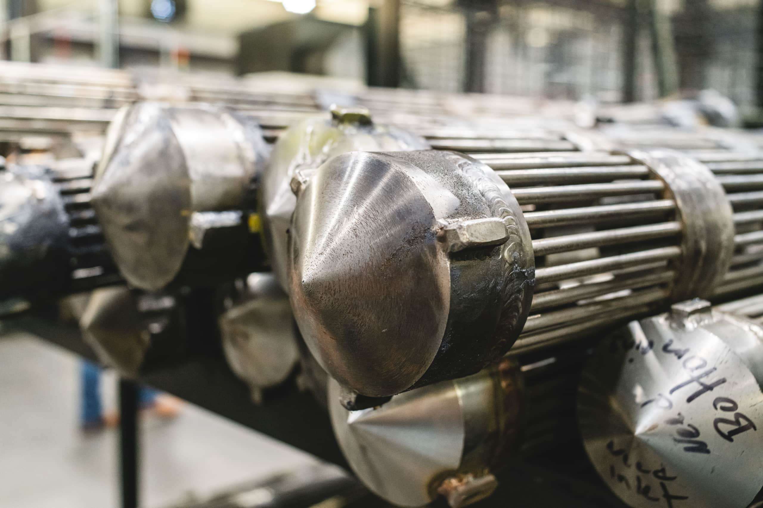 Multiple stacked drill pipe screens, metal tubes made out of multiple rods