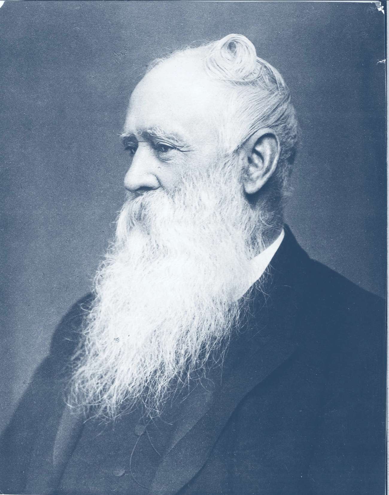 Headshot of Sir Charles Hunting